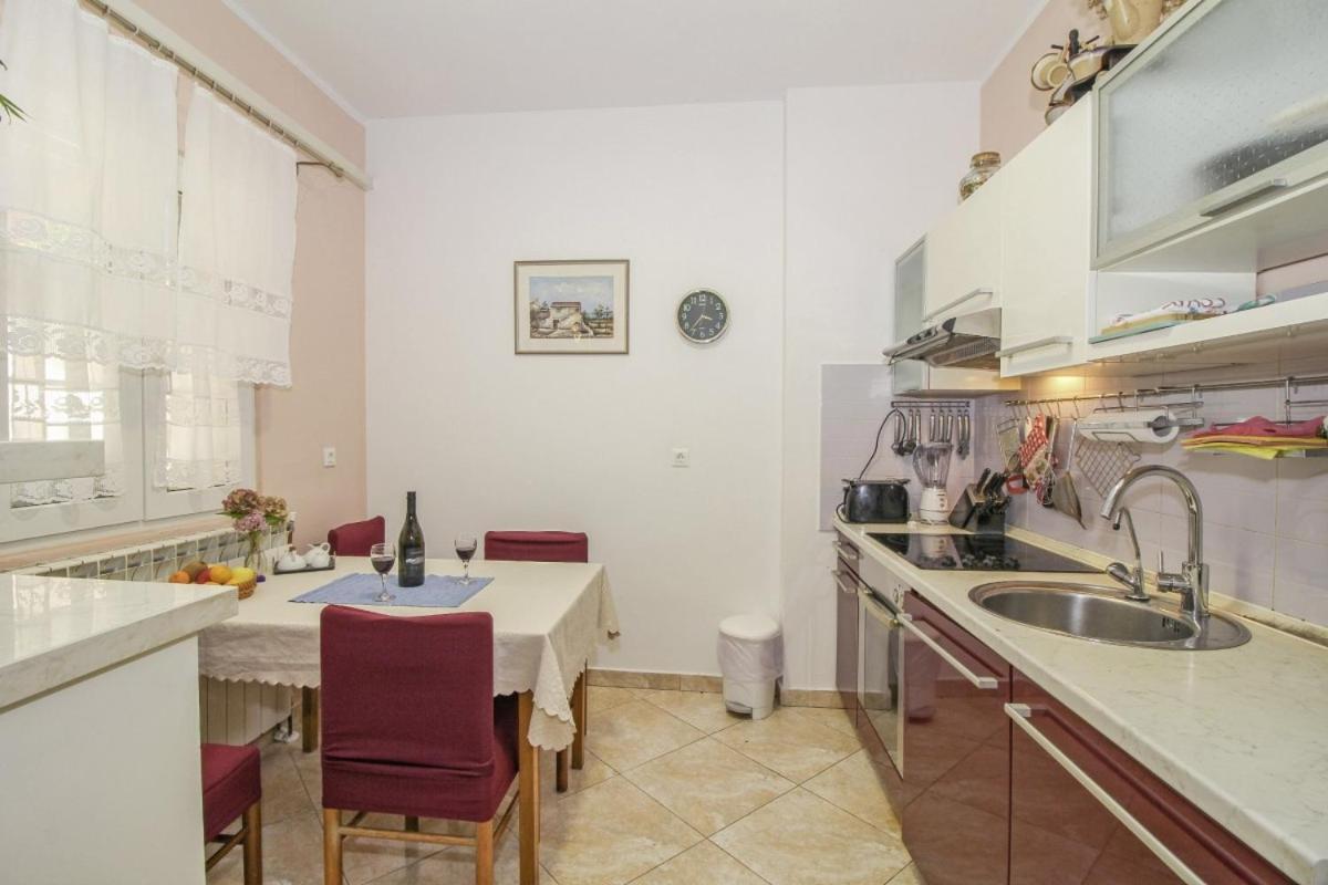 Dalibor In Jakacici - Haus Fuer 2-4 Personen Gracisce Luaran gambar